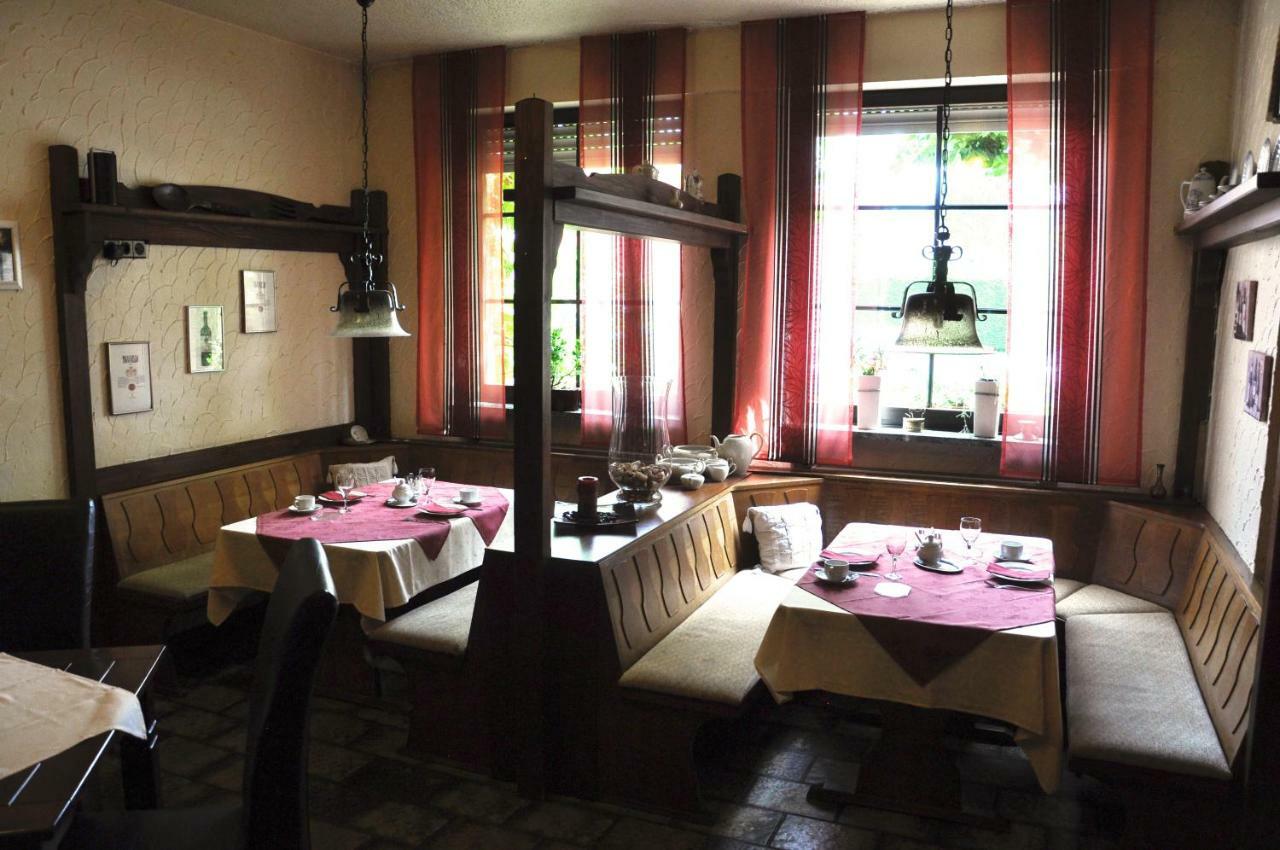 Effelder Buergerstube Hotel Wassenberg Ngoại thất bức ảnh
